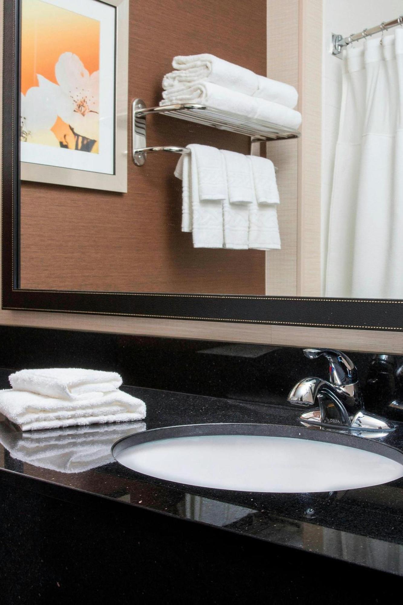 Fairfield & Ashland Hotel