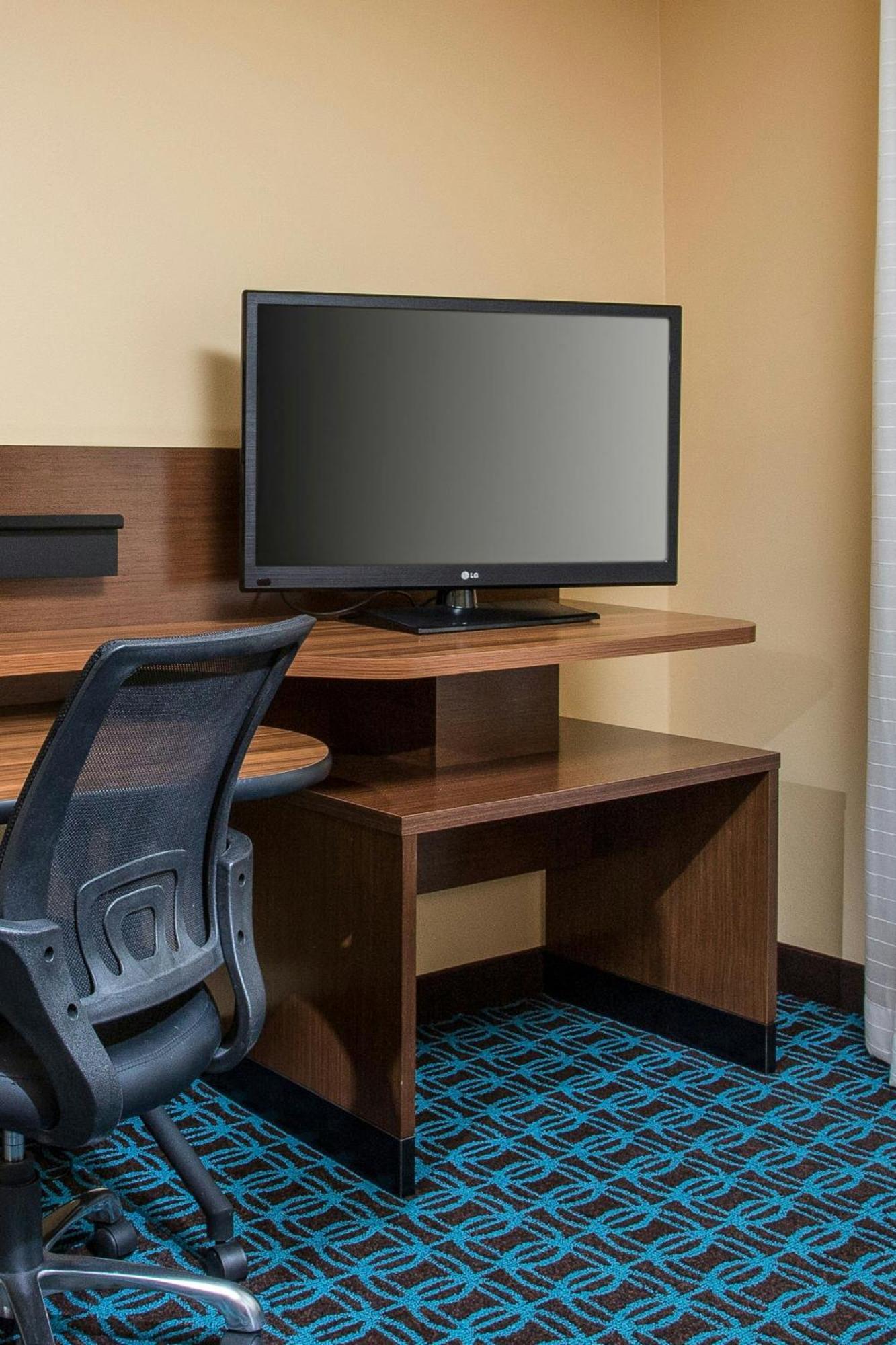 Fairfield & Ashland Hotel 3*