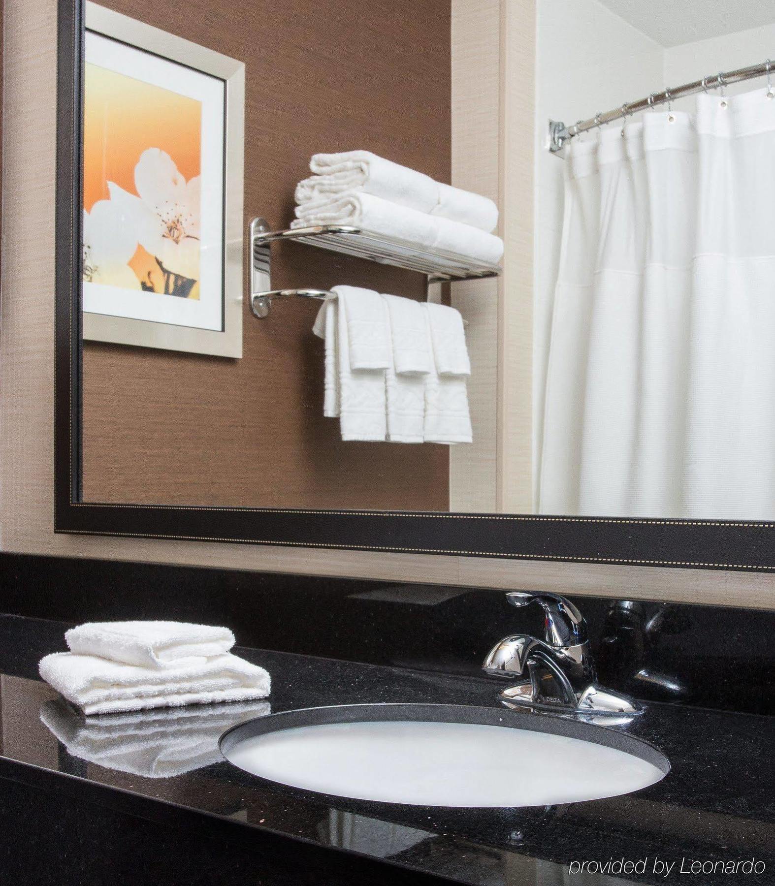 Hotel Fairfield & Ashland 3*